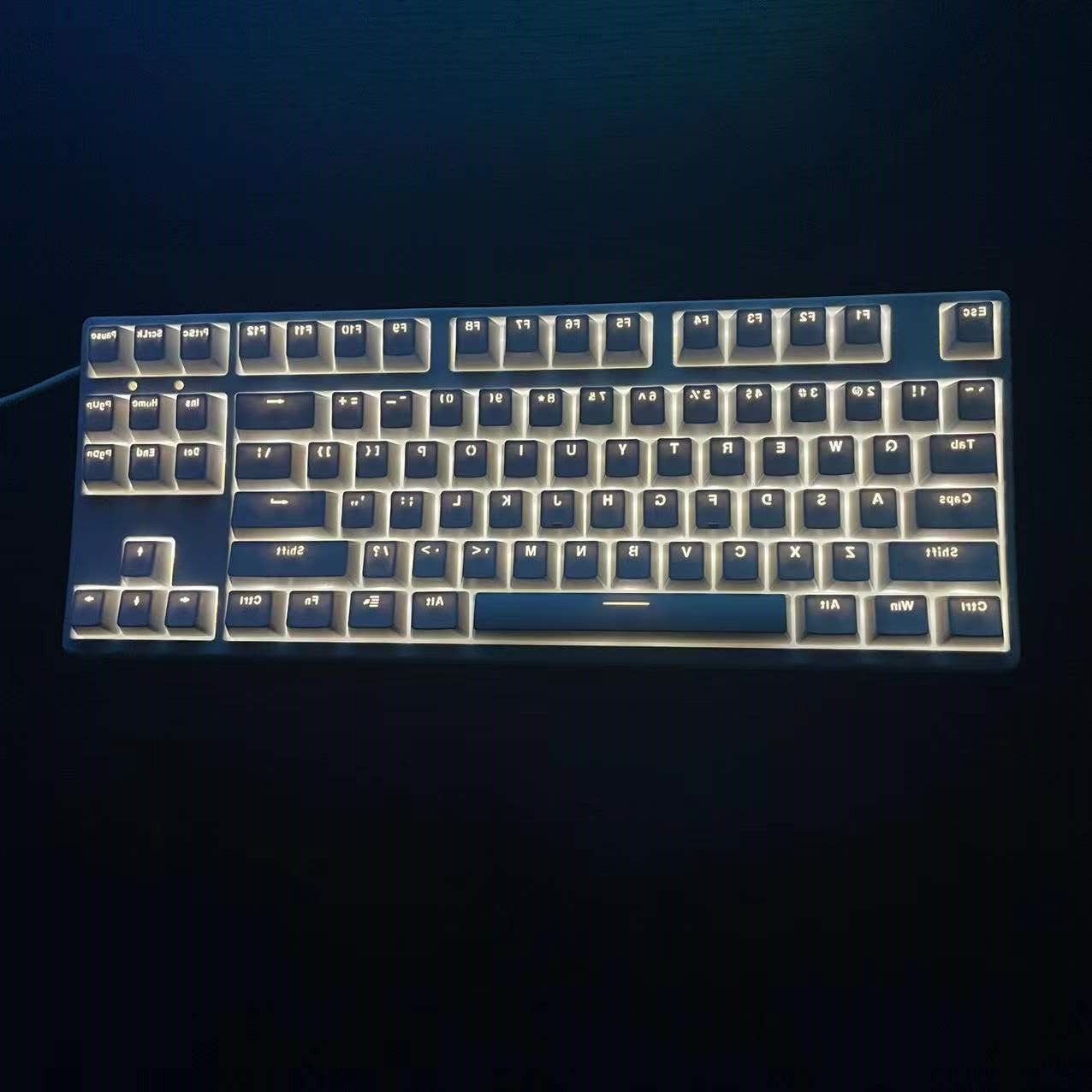 Wired type-C lighting switch game mechanical keyboard Office Game Rgbkeyboard