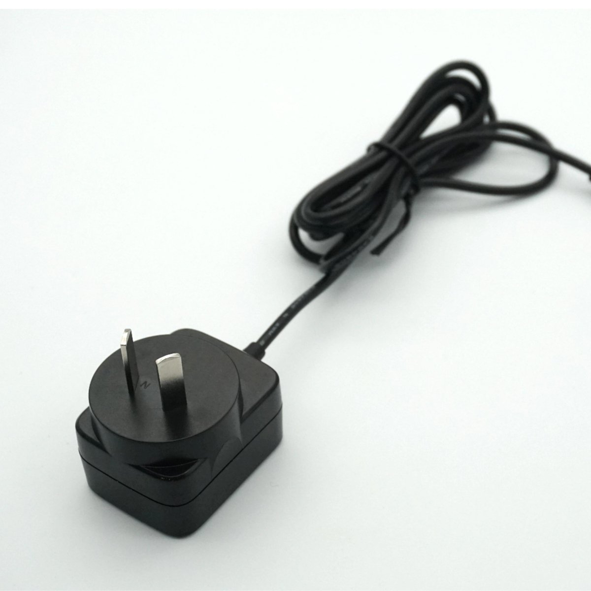 Argentina Wall Plug 18V 0.5A Switching Power Supply 9W With S-mark IRAM CB IEC LVD EMC Rohs Certificate For Argentine Market