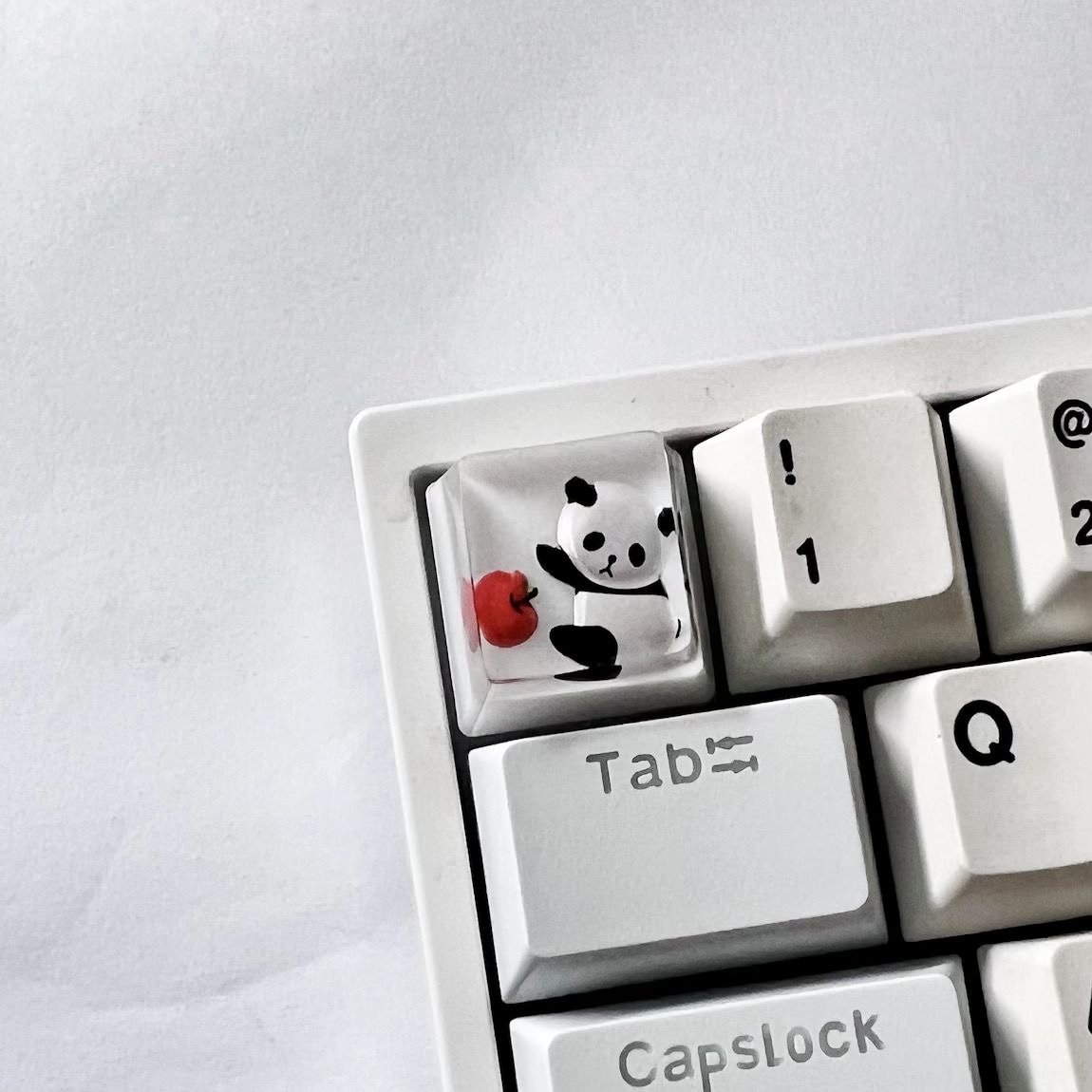Handmade Resin Printed Panda Keycaps Outline Luminous Keycaps Suitable For Cherry MX Crosshair Switch Mechanical Keyboard