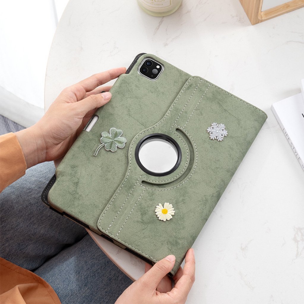 Fashionable Customized Embroidered Leather Tablet Case with Pencil Holder for iPad Air 4 5 10.9 Tablet Case Pro 11