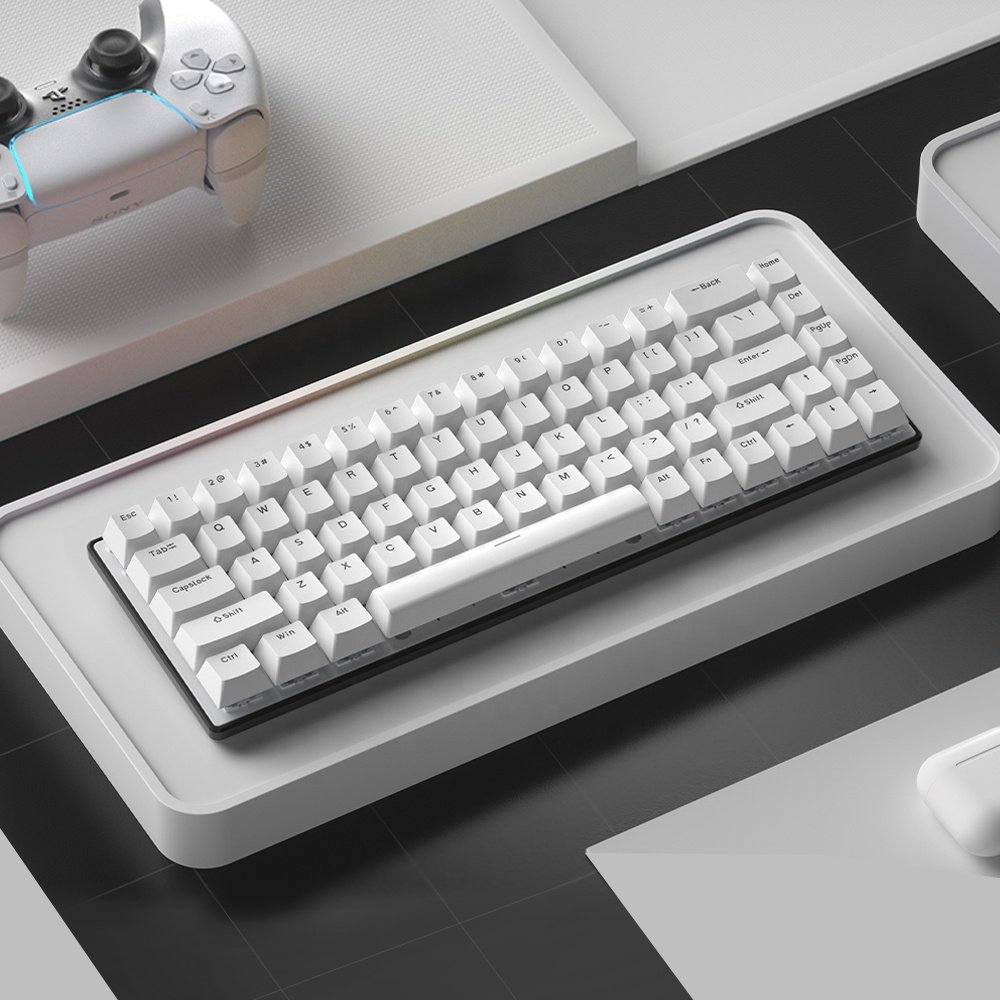 Professional Gaming Keyboard RGB Backlight Gaming Mechanical Feeling Keyboard Gaming