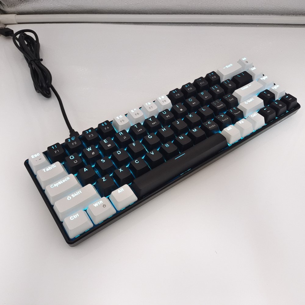 Hot sale Wired Gaming Mechanical Keyboard Red Switches RGB 60% Usb USB Type C Technology China Wholesale Switches for Keyboard