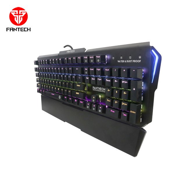 Mechanical Keyboard With Ergonomic Wirst-Rest Fantech MK882