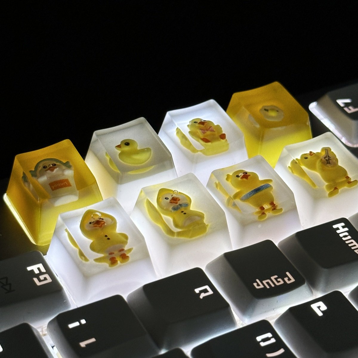 Custom Little Yellow Duck Keycaps 3D Anime Pattern Designs Resin Keycaps For MX Cherry Switches Mechanical Keyboard