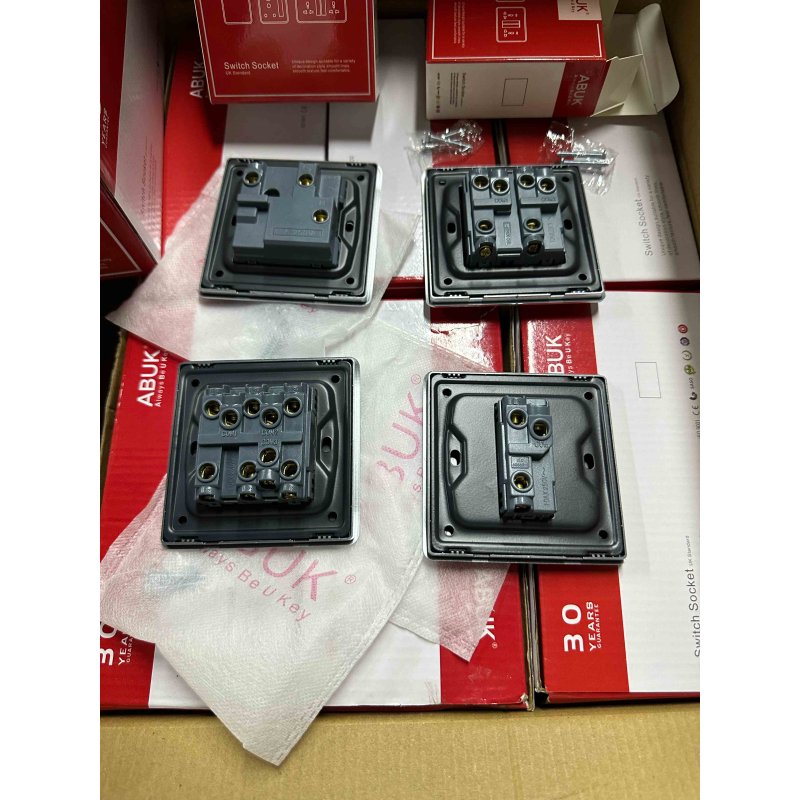 Abuk Black 1/2/3/4 Gang 1/2/3/4 Way Piano Switch Socket Uk Wall Button/Piano Key Led Light Power Electric Switches For Home