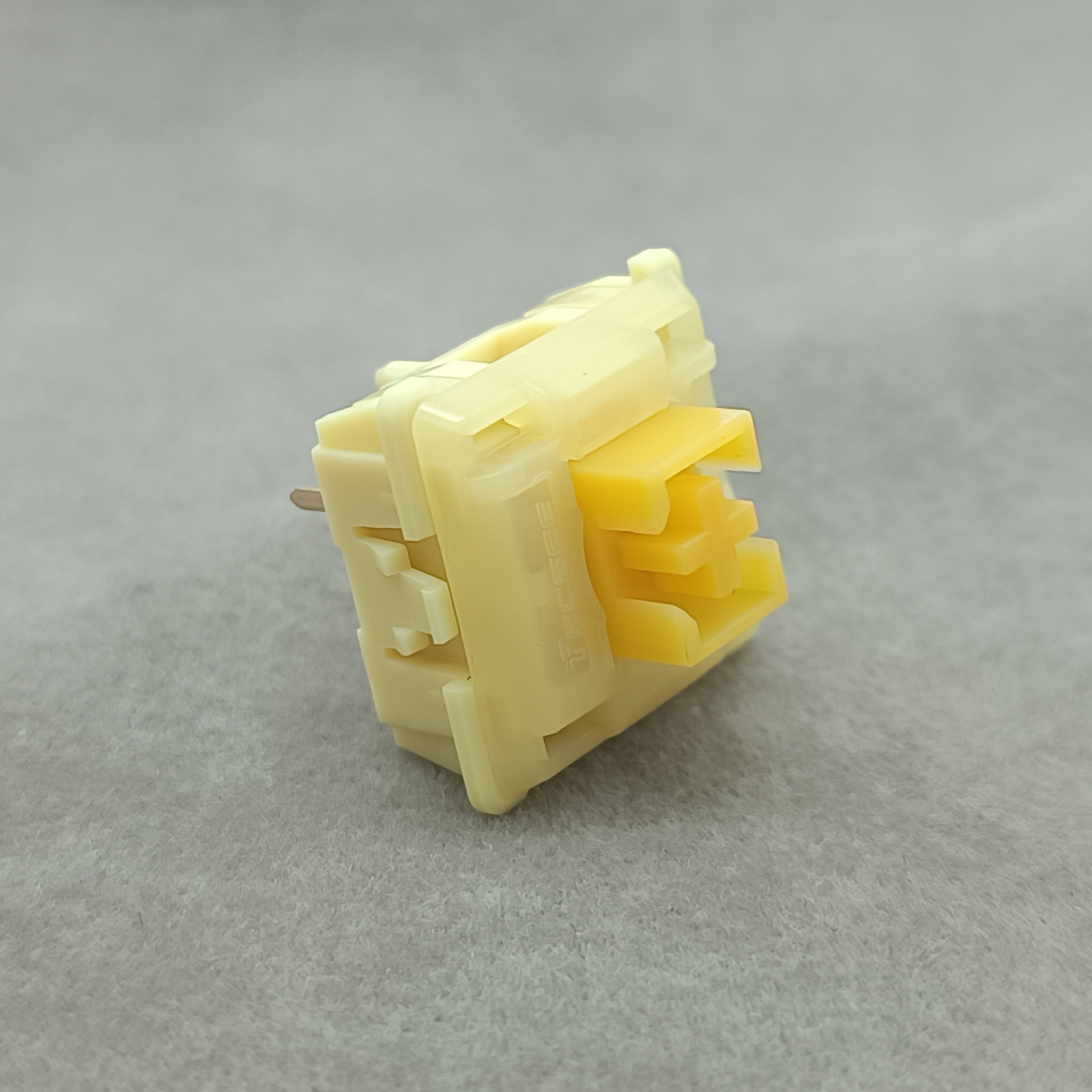 Tecsee Medium Switch HPE Top PC Bottom POM Tactile Stem Single Low Profile Switches Spring 63.5g Keyboard Switches