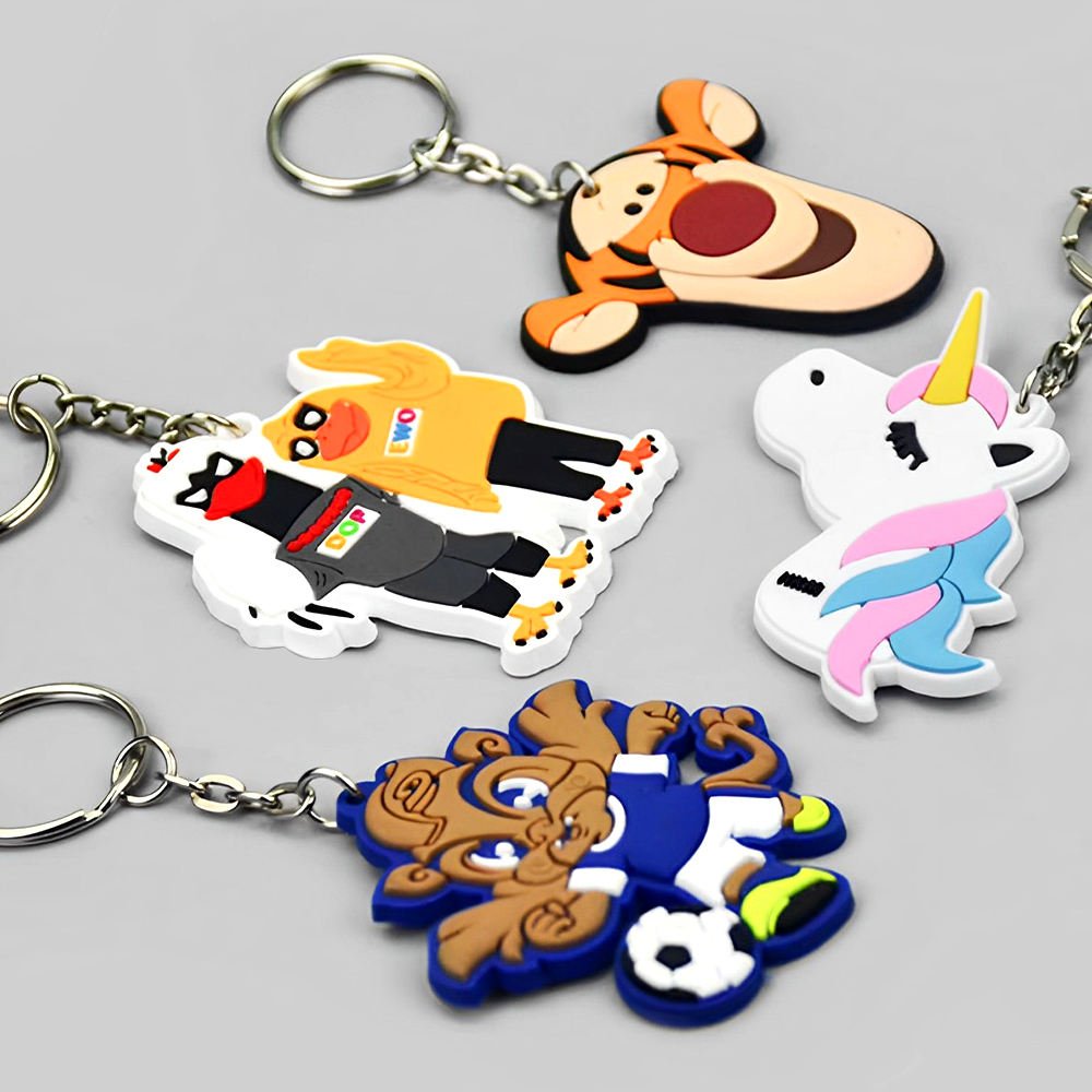 Cheap Anime Keychain Personalized Promotional Different Shapes PVC Rubber Keychain Custom Logo Letter Different Colors Keychain