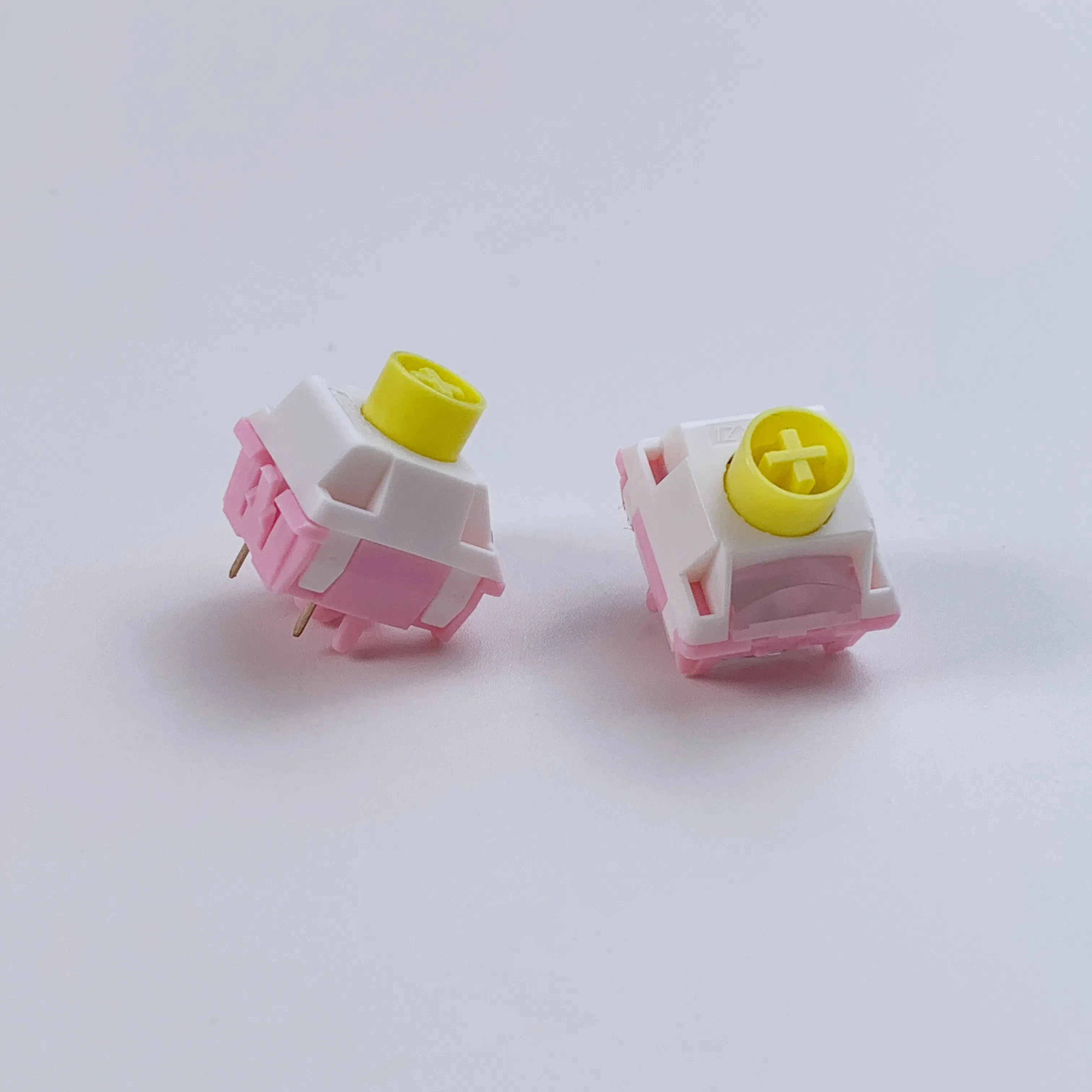 Lotus Switch V2 Mechanical MX Switches 5pins Linear Switch 45g Hot Swap Customized Keyboard Shaft for Gaming