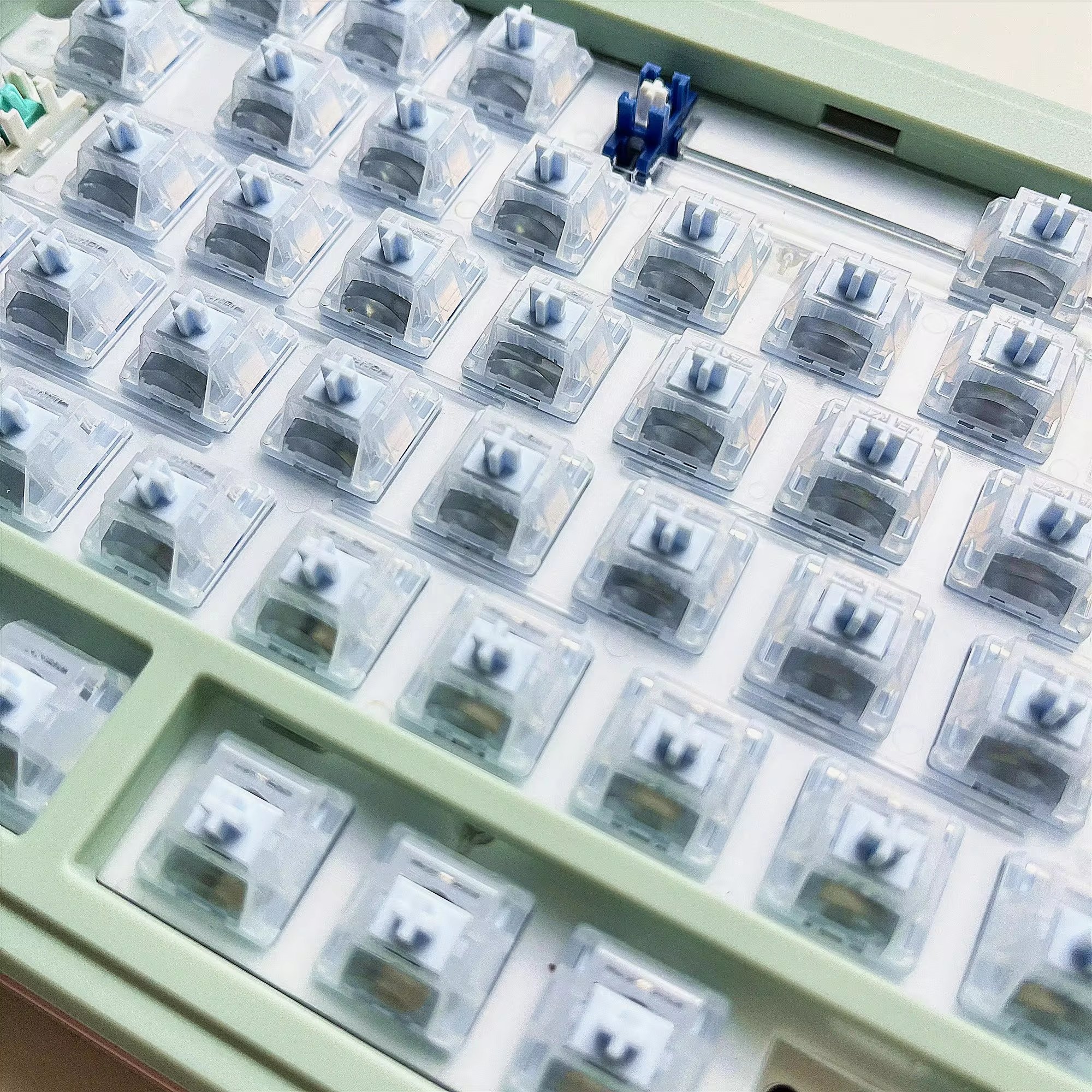 Salt Mousse Linear Switches 5pin MX Switch with Light Guide Pre-Lubed Compatible for MX Mechanical Keyboard