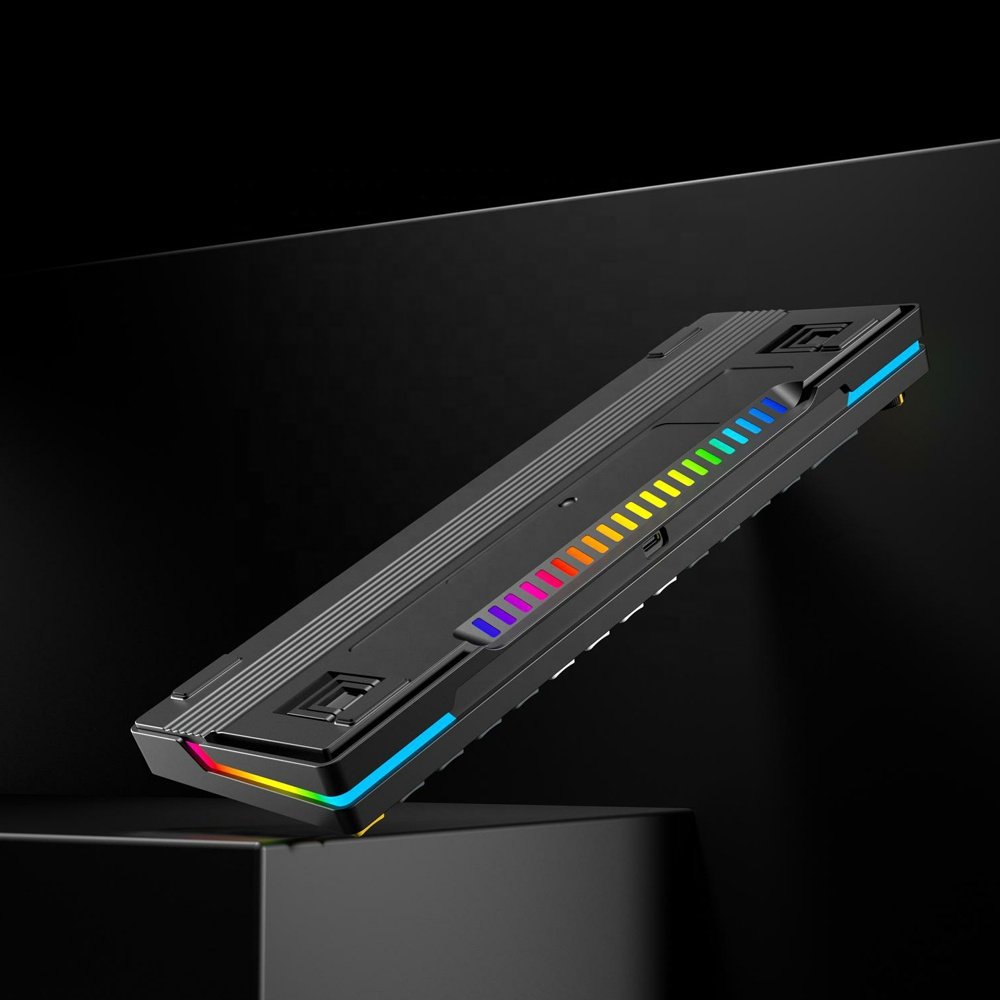 Hotswappable Wired Wireless Bluetooth three mode Ergonomics 68 Key Mechanical Gaming Keyboard