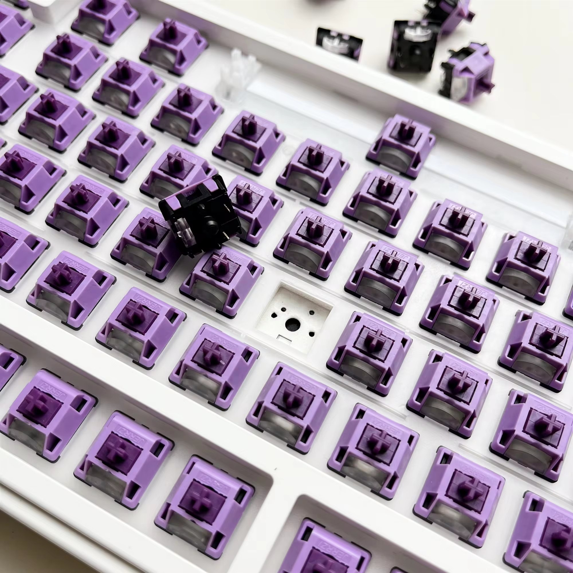 Blueberry Mousse 40g Linear Switches 5pin for All MX Mechanical Keyboard Prelubed Switch Hot Swappable for Gaming Keyboard