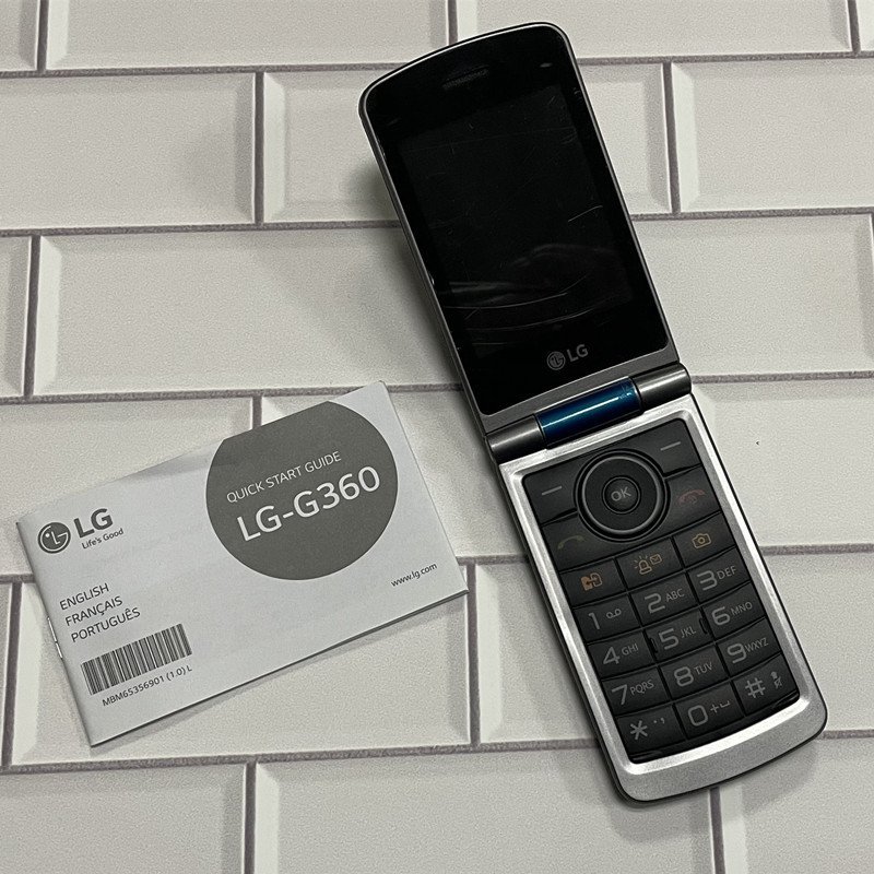 Hot selling LG-G360 flip feature phone dual card large font straight board button flip elderly phone