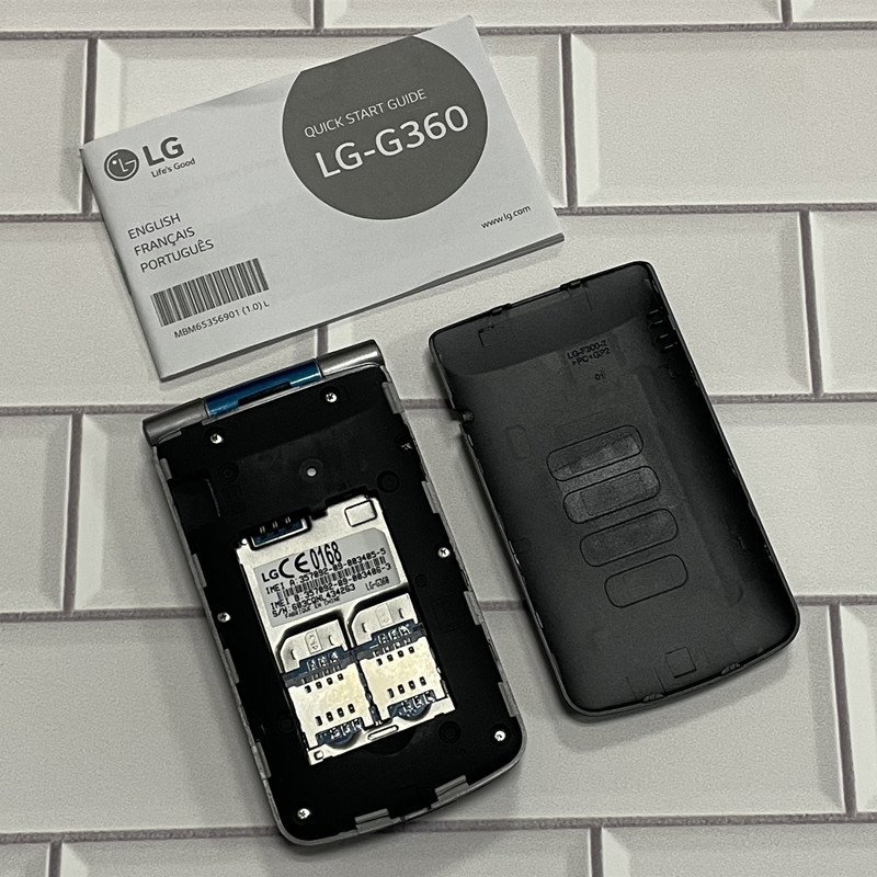 Hot selling LG-G360 flip feature phone dual card large font straight board button flip elderly phone