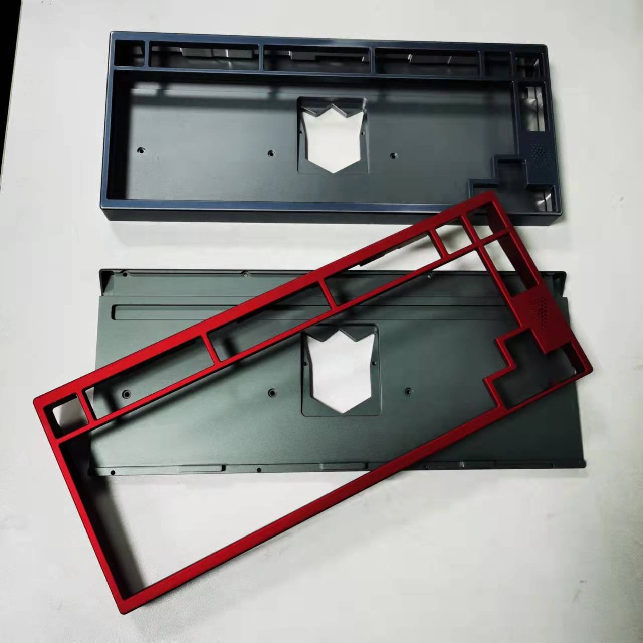 Continuous stamping mold sheet metal housing customized metal stamping keyboard mechanical aluminum profile cover