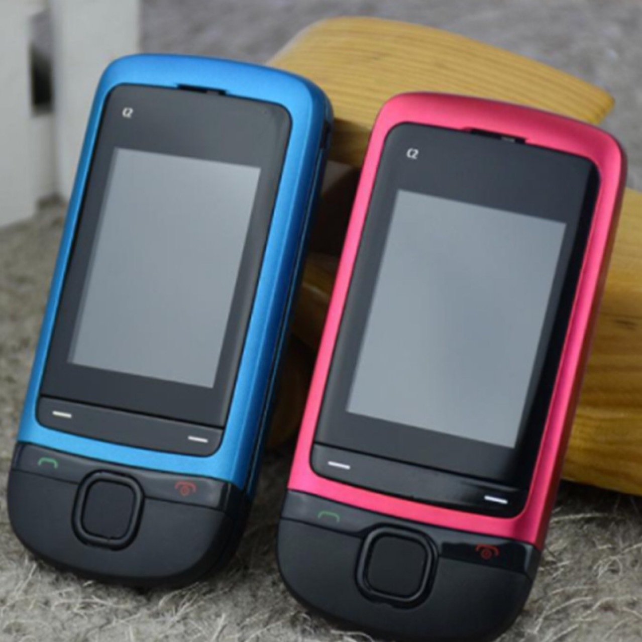 2023 New hot sale C2-05 GSM Non Intelligent Sliding Cover Mobile Music Function Elderly Student Phone