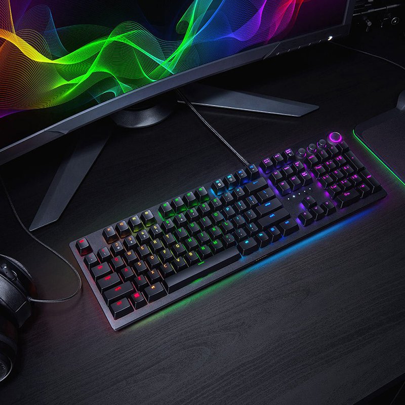Razer Huntsman Elite Gaming Keyboard Fast Keyboard Switches Linear Optical Switches Chroma RGB Lighting Wrist Rest