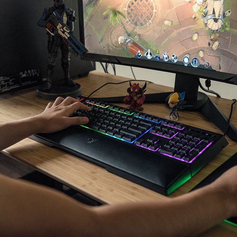 Razer Ornata V3 Gaming Mechanical Keyboard Low Profile Keys Mecha Membrane Switches Backlit Media Keys for Gaming PC