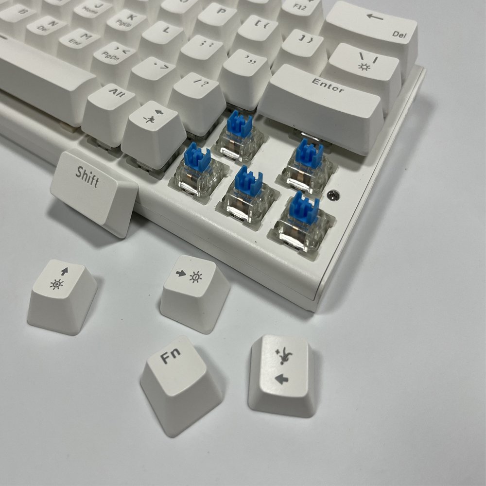 Yeaibo OEM Blue Switch Wired Type C Hot Swappable RGB Backlit Color Lighting for Computer DIY Trading Mechanical Gaming Keyboard