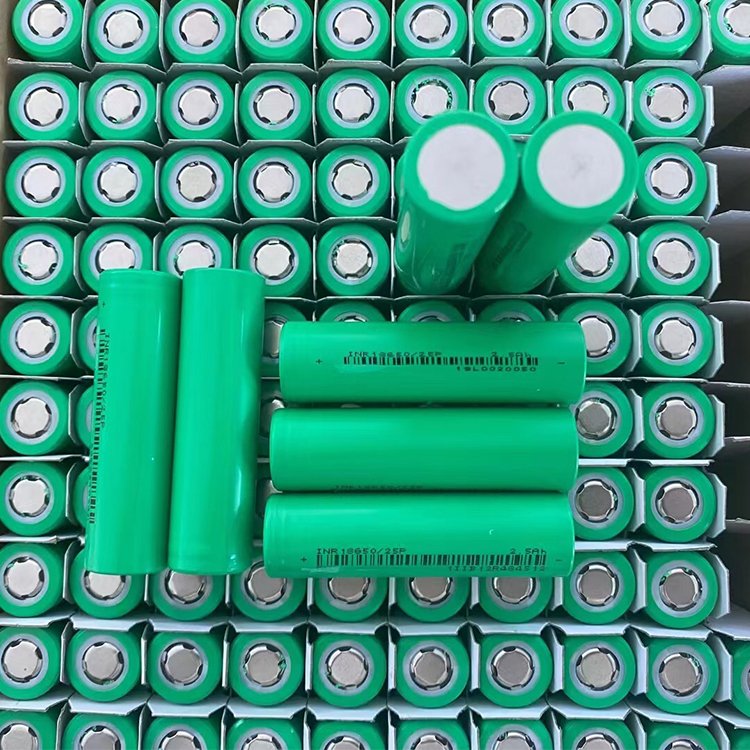12C Discharge Rate 18650 Rechargeable Battery 3.7v 2500mah 18650 Lithium Ion Battery Digital Battery