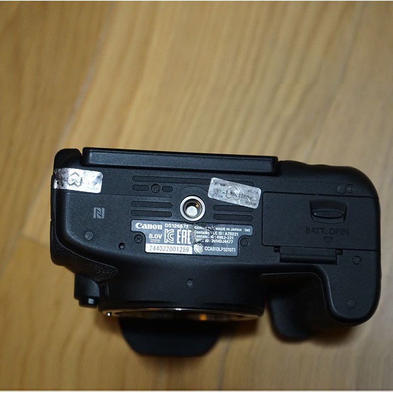 High-quality appearance, original second-hand 750D single HD camera and digital SLR camera to send battery shoulder strapcharger