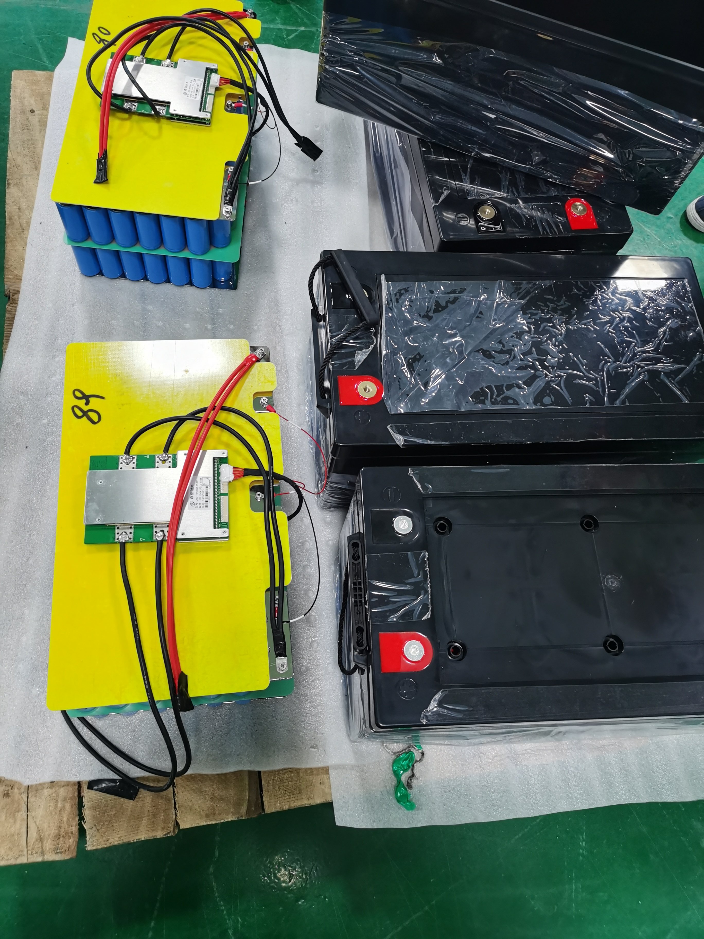 Phosphate Battery Pack 12.8v200ah Lifepo4 Lithium Iron Custom Made Rechargeable Battery 12v 15000mah 32650 Lithium Ba 3 Years