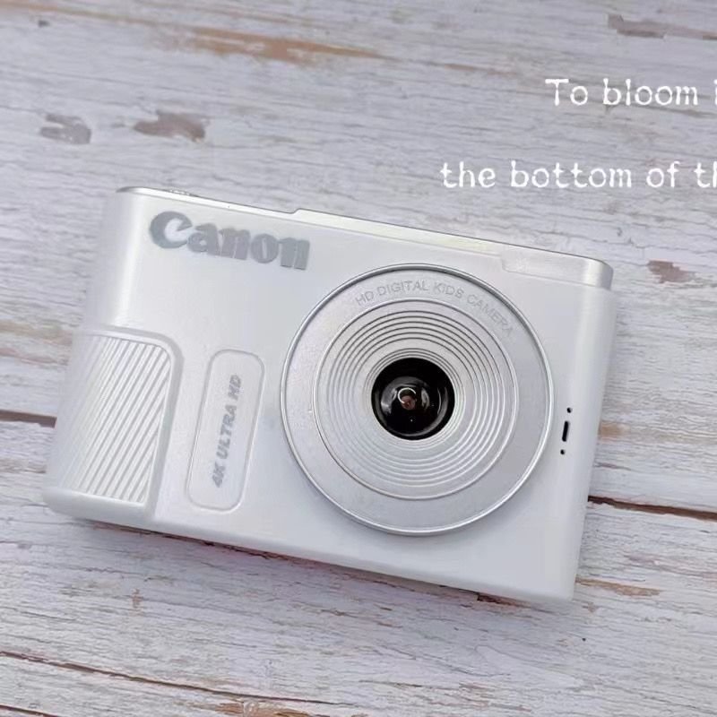 Digital Camera Autofocus Camera 44MP HD 8X Quick Zoom 4k Photo Camera 2.4inch Beginner Photography Supports Game Functions Kids