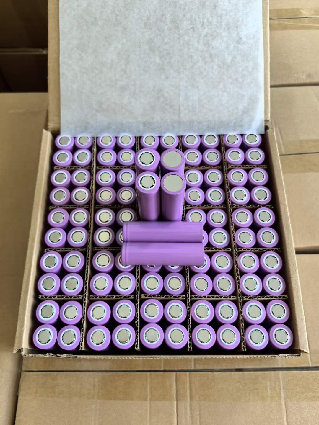 Lishen 3.7V 18650 Rechargeable 3000mAh Lithium Ion Cylinder 18650 Batteries for Home Appliances LR1865SS cell