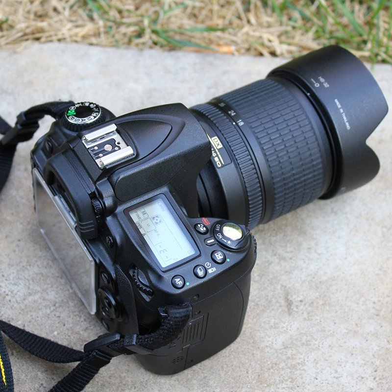 Original brand used D90 SLR video recording camera with battery charger shoulder strap camera digital d90