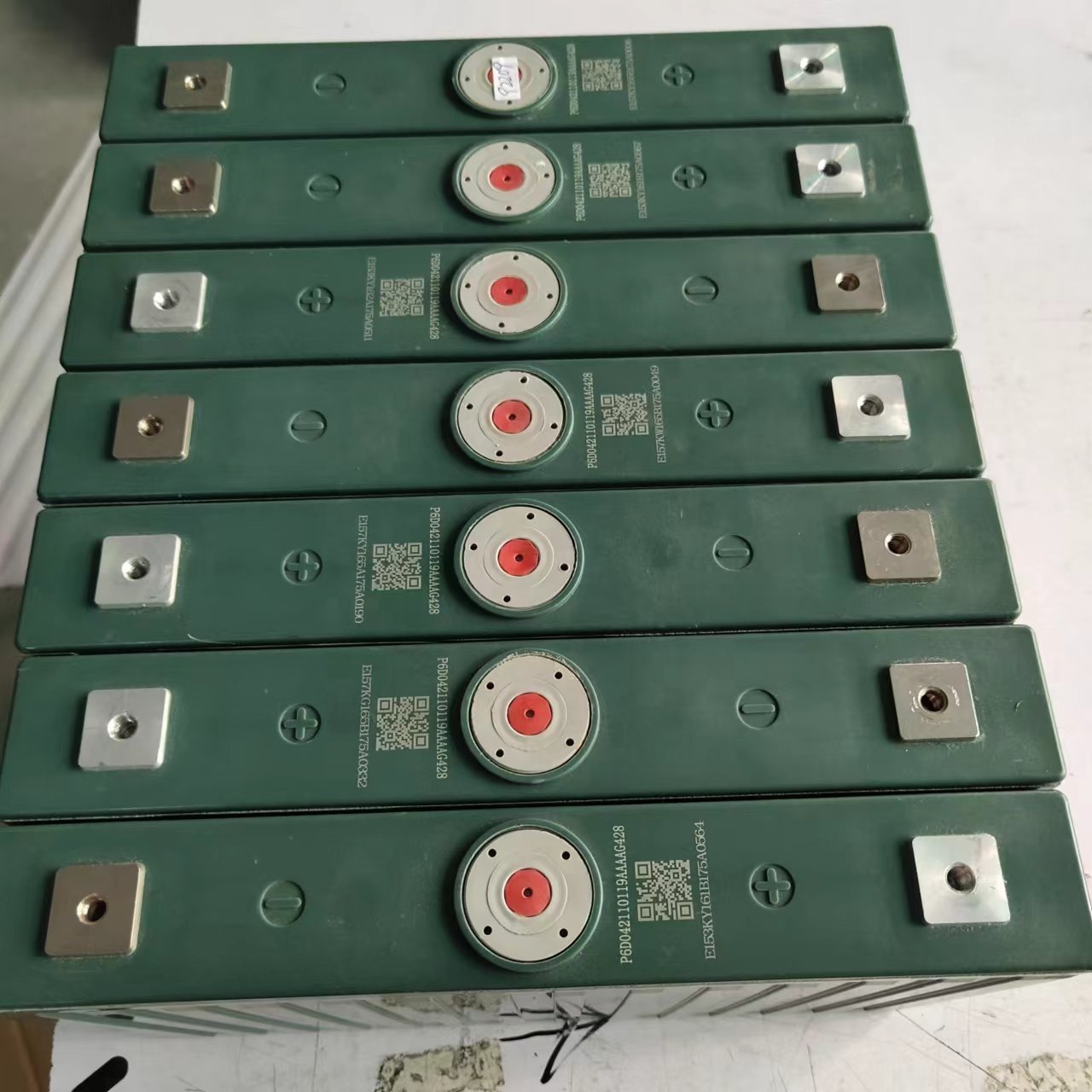 3.2V 100Ah LiFePO4 battery rechargeable energy storage battery for ESS 200AH