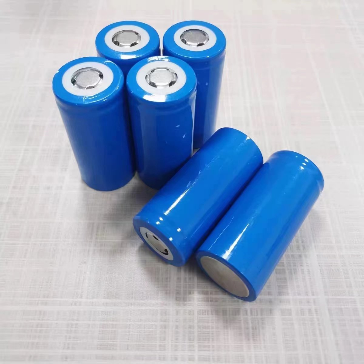 New 32650 Lithium Iron Phosphate Battery Cells 32700 Lifepo4 3.2V 6000mah 5000mah for Golf Carts Boats and Solar Applications