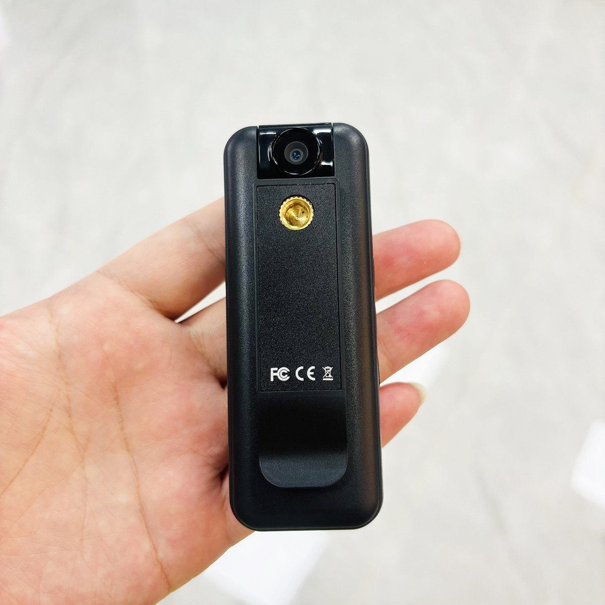 Magnetic Sport Body Camera P2P WiFi 1080P Video Recording Cam Photo Audio Recorder CS11 With 180 Degree Rotatable Lens