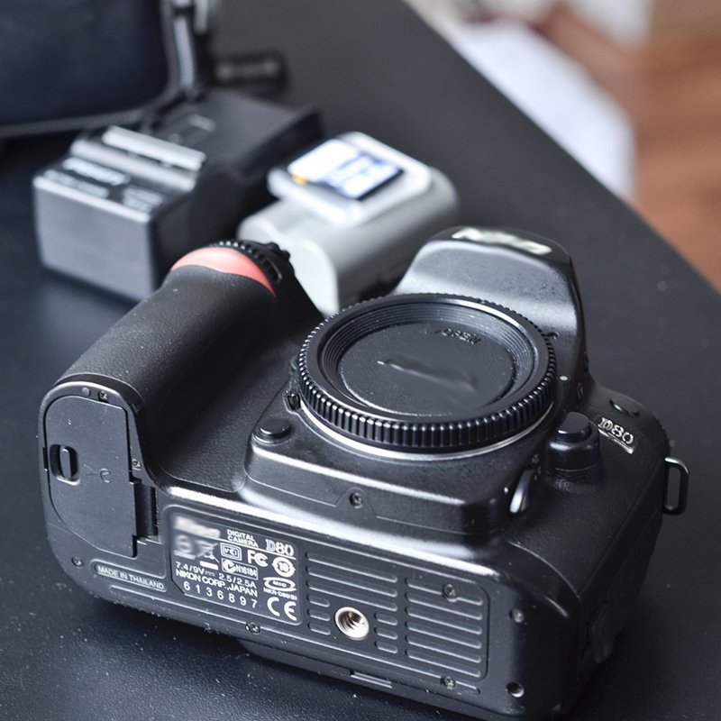 Second hand camera for Nikon D80 (Body only) 10.2MP Digital SLR Camera Japan Imports d80 camera