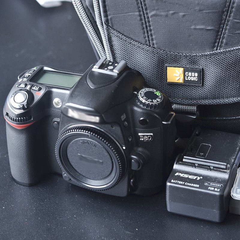 Second hand camera for Nikon D80 (Body only) 10.2MP Digital SLR Camera Japan Imports d80 camera