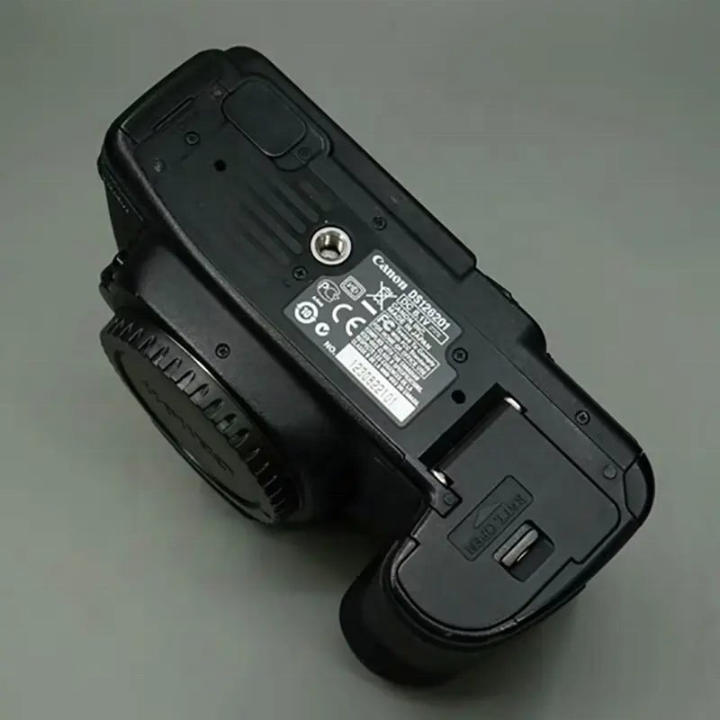 High-quality appearance original second-hand 6D with 50mm f/1.8 STM high-definition digital SLR camera battery charger.