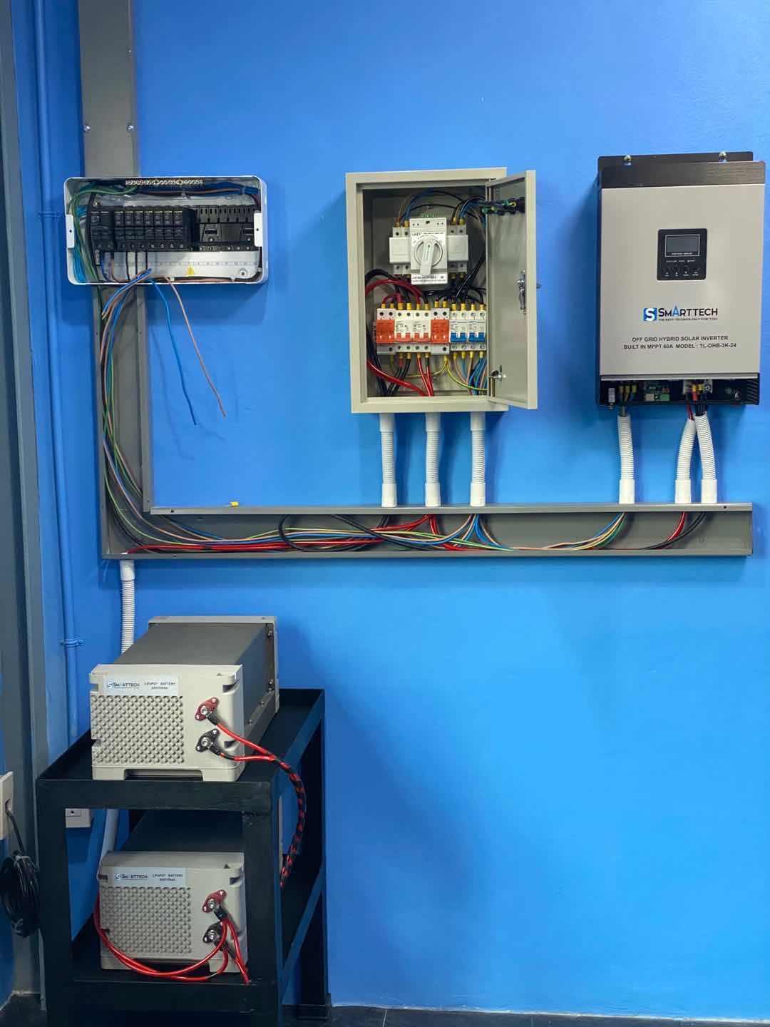 2kwh 12V 200Ah Blue Carbon LiFePO4 Solar Storage Battery