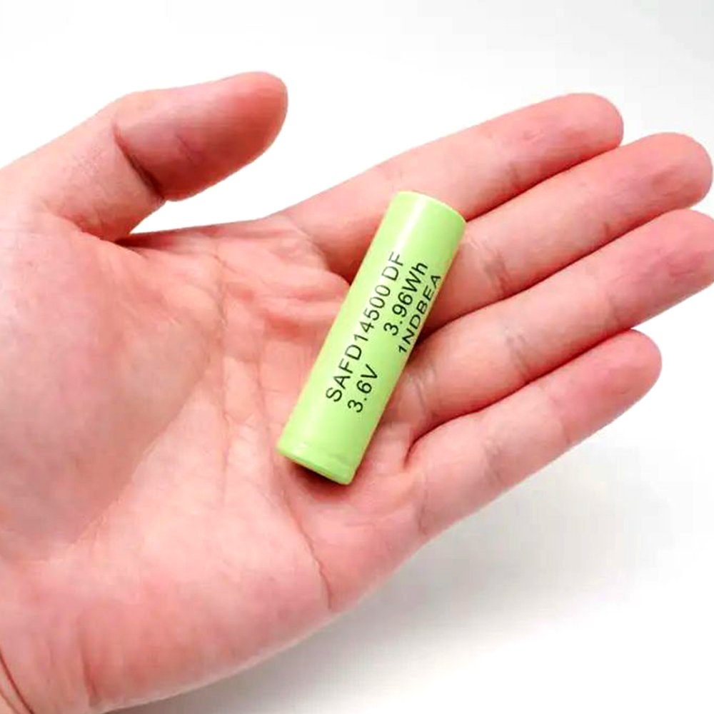 Cylindrical 14500 3.6 V 1200 Mah Li-ion rechargeable battery for lighting or mini microphone