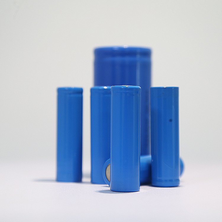 Grade A 3.7 volt 2000mah lithium battery rechargeable battery cell Digital Battery for toys