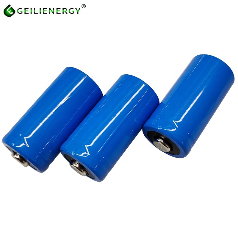 Li-MnO2 cylindrical 2032 lithium coin battery 3v lithium battery cr123 battery