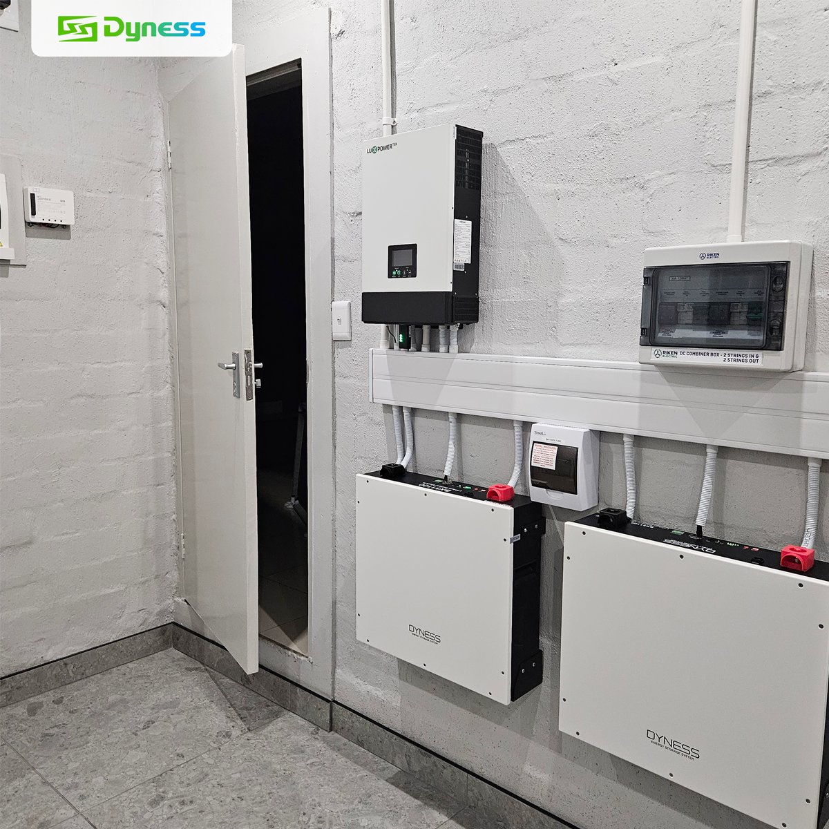 Eu Dyness A48100 wall mounted 48v100ah lifepo4 battery 6000 cycle life 5kw lithium ions battery energys storage system for home