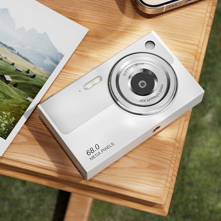 High Quality Z19 CCD Travel Camera 4K Video Adult Kids Digital Camera with 32GB Memory for photography