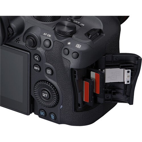 clean Can o n EO S R6 Mark II Mirrorless Camera