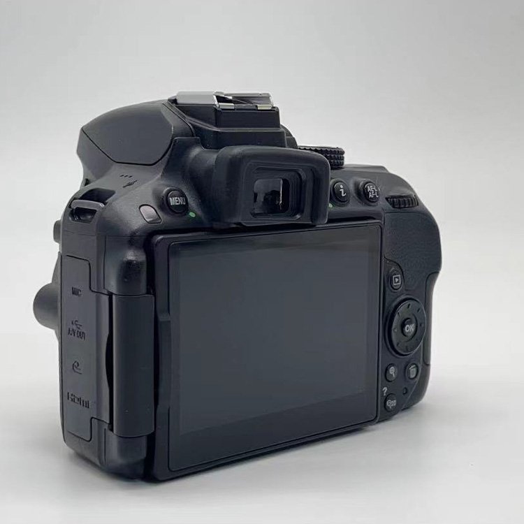 Cheap Professional Digital Dslr 1080p Hd Video Camera D5300 Body Flip Screen With Flash 24.2 MP appareil photo used Camera