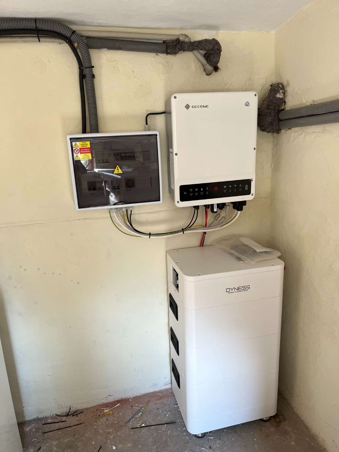 Dyness T10 Tower 192V 10KWH 20KWH Home Energy Storage Battery Smart BMS High Voltage IP54 Lifepo4 Stackable Lithium Ion system