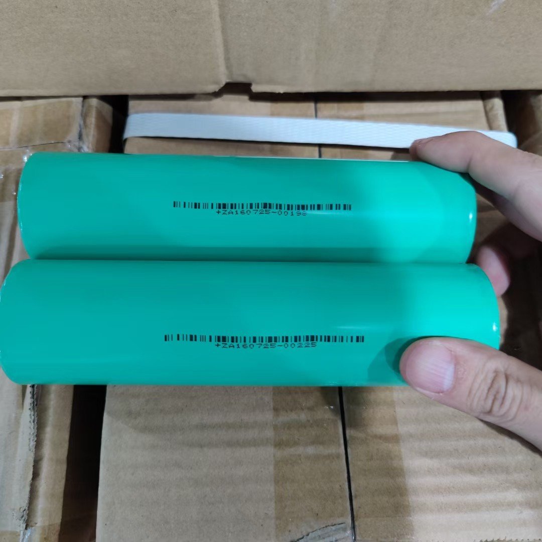 New 3.2V 25Ah 22Ah 46160 Lifepo4 electric scooter battery RV solar car audio speaker rechargeable battery for diy 12v 24v