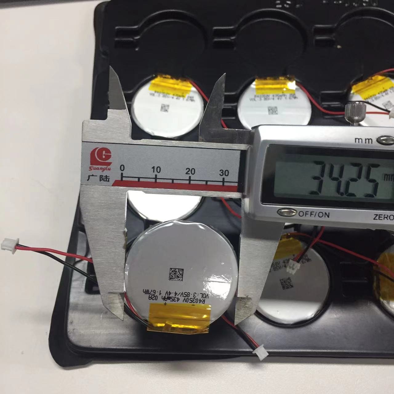 Rechargeable rounded shape Li-polymer 3.7v 353027 40250 210mAh lithium ion polymer lipo battery