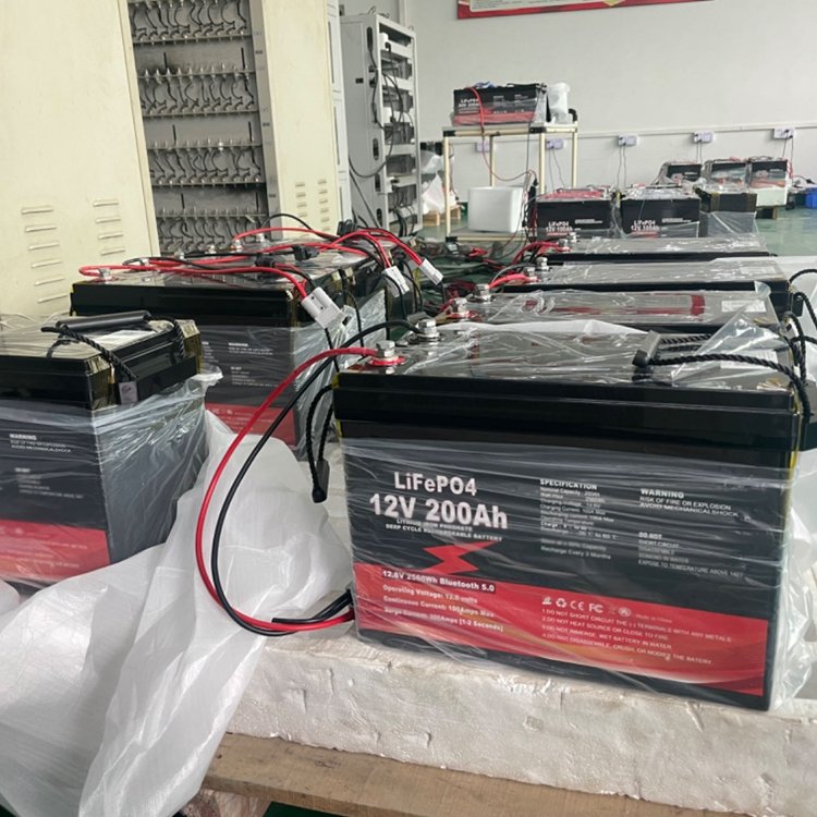 EU Stock 12V 100ah 200ah 300ah AKKU Lifepo4 Lithium ion Battery Deep Cycle fot Solar Systems 12 Vol Batteries