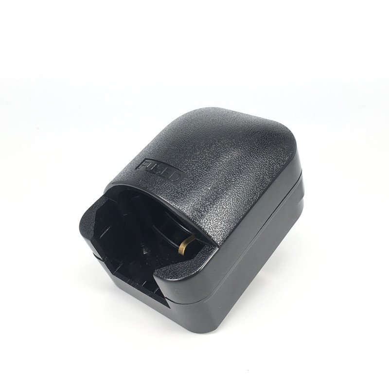 EU Schuko to UK plug adapter Round 4.8mm 2 pins to Type-G BS 3 pins Converter Adaptor 13A 250V Built-in fuse White EU elbow Plug