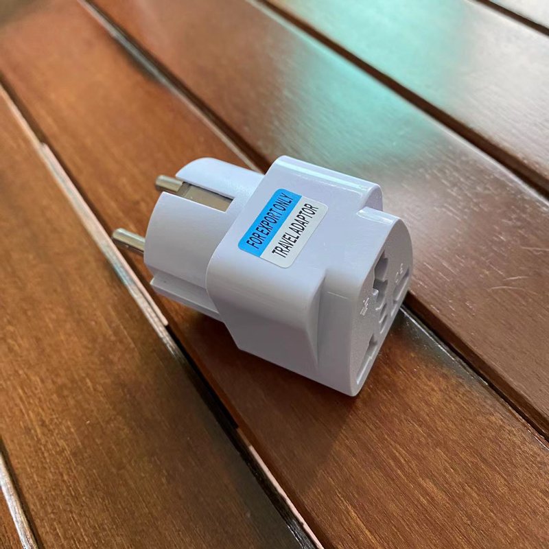 250V Converter Socket 10A EU Plug Travel Socket Universal travel UK EU adapter