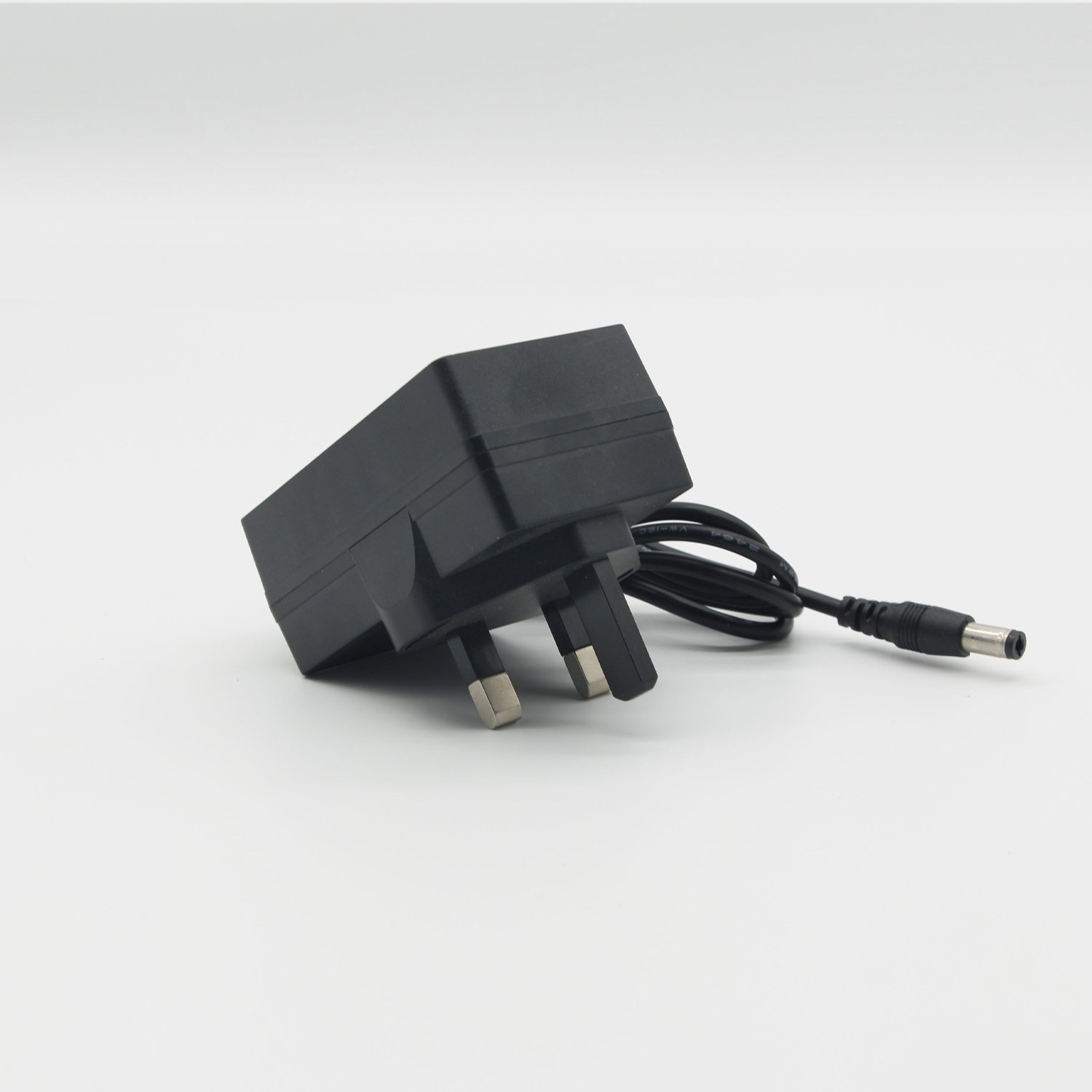 UK Plug Power Adapter 9V 1A AC DC UK European Standard Power Adapter 9Volt 1Amp Adaptor for Router Led Strip Lamp CCTV