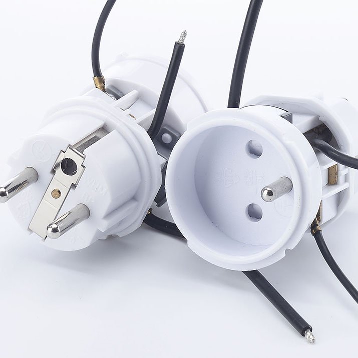 230V Most safe European VDE schuko plug socket with ground metal design for new product